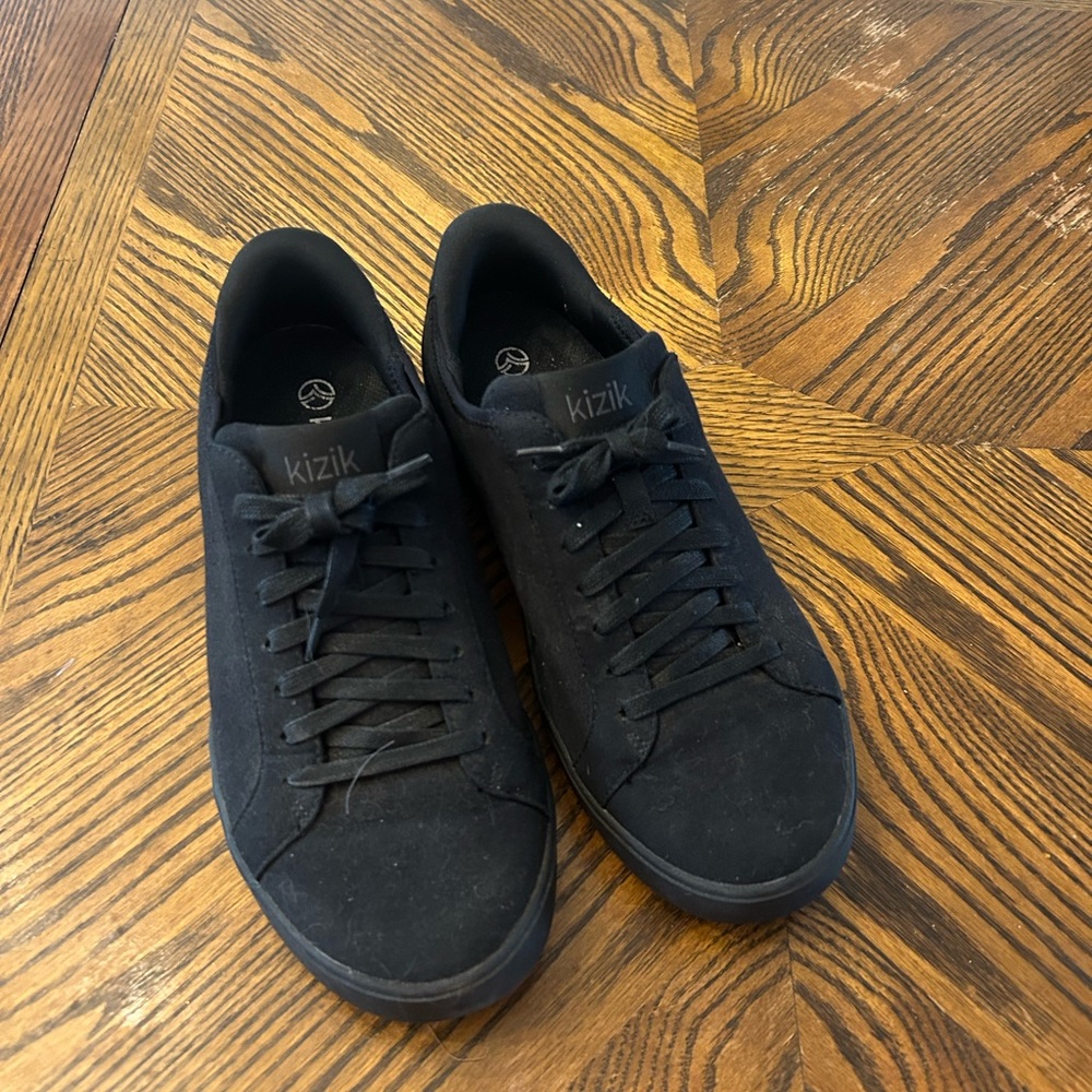 Kizik Athens Sneakers Mens 9.5W Womens 11W Black Slip On Running Athletic Shoes
